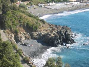 Xtrallusion photo library of independent, self-guided walking and sightseeing holidays in Italy. Pictures, images, photos and photographs taken along the way of this 1-day walking itinerary, to give you a visual impression of the day's walk.